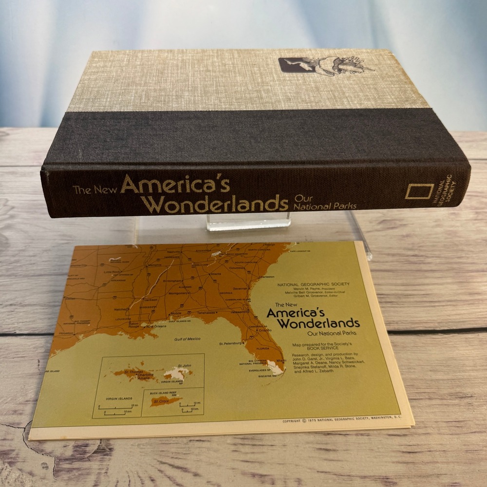 National Geographic America's Wonderlands Book 1975 Linen VTG Map Americana